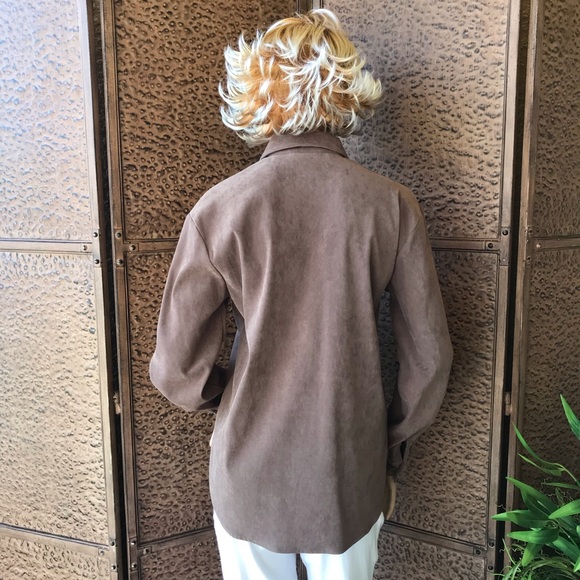 Tan embroidered design button shirt - Picture 5 of 7